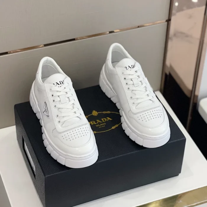 PR@DA@ LEATHER SNEAKERS   PRD033