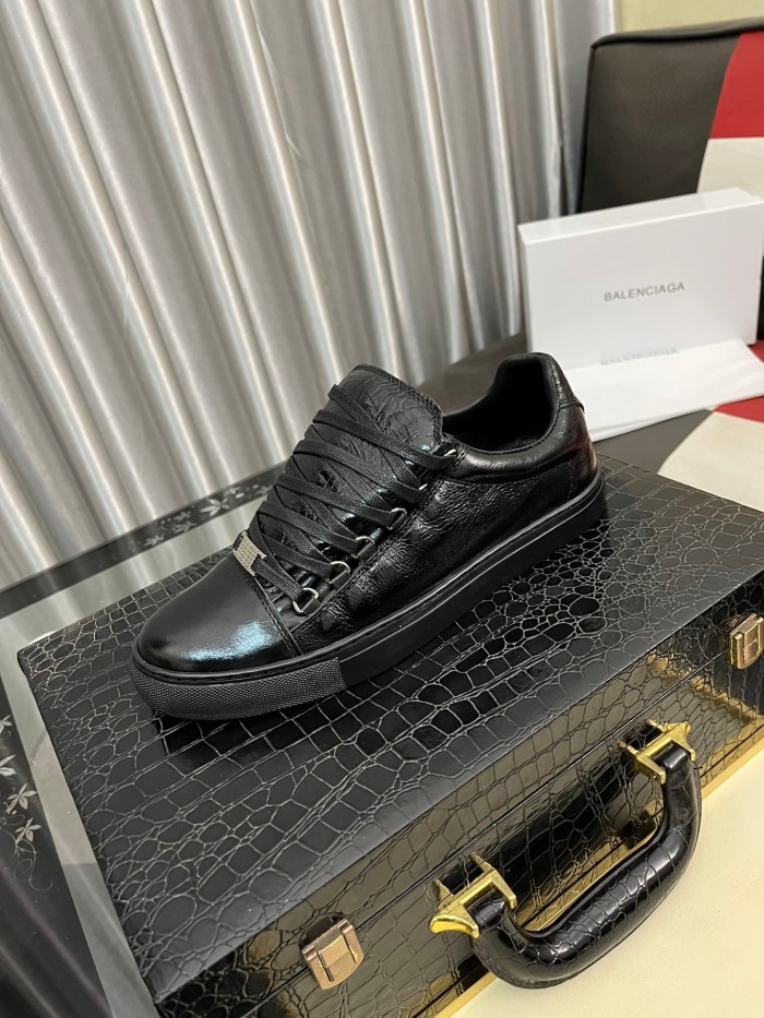 1:1 quality version Wrinkled Cowhide Leather Solid Color Sneakers 3 colors 28764543
