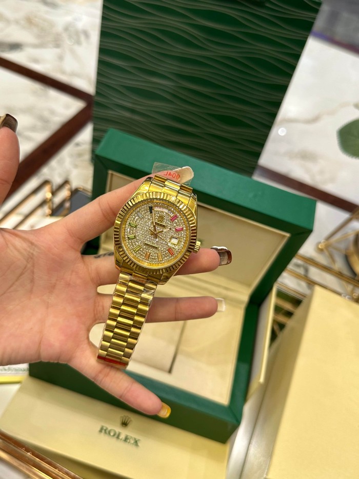 Sunday Calendar Mechanical Movement  Watch【Dial diameter：40mm 】28763509