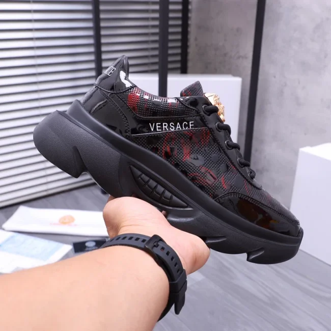 VERS@CE SNEAKERS VS70