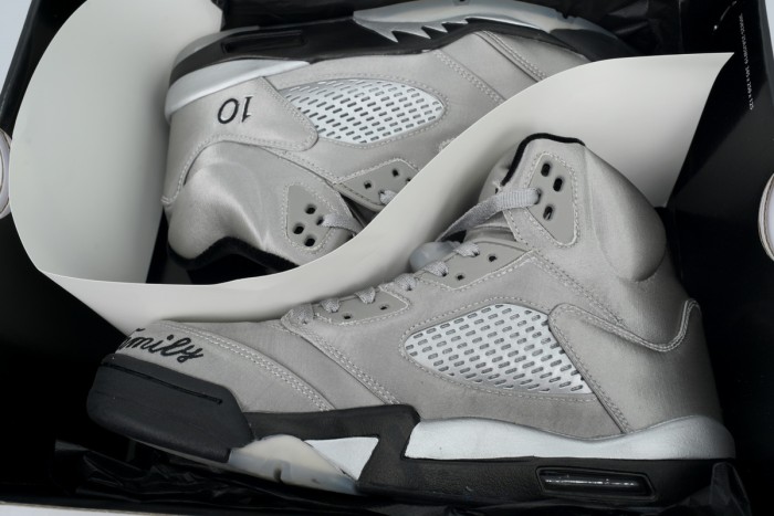 [plus-size shoes] Jordan 5   Family Flies Alone  Grey Satin Basketball Shoes 29035432