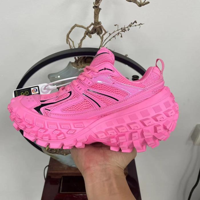1:1 quality version  Chunky Defender Breathable Mesh Upper Running Shoes 7 colors 29018457