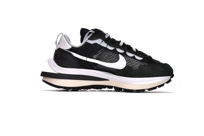 Sacai x  N Pegasua Vaporfly Black White CV1363-001
