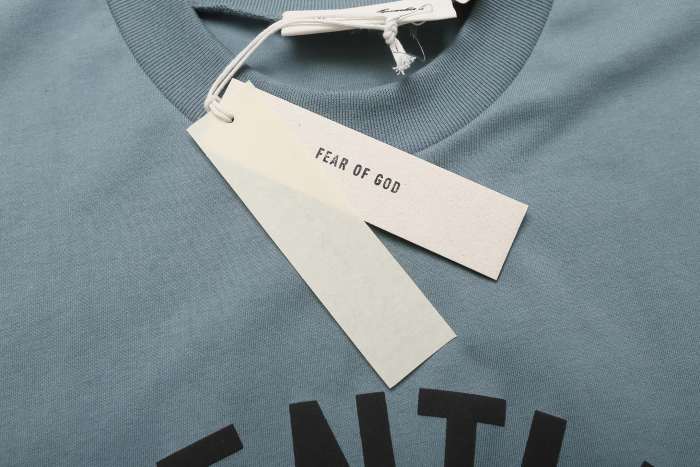 Curved large letter khaki loose drop shoulder short-sleeved T-shirt 4 colors 29053742