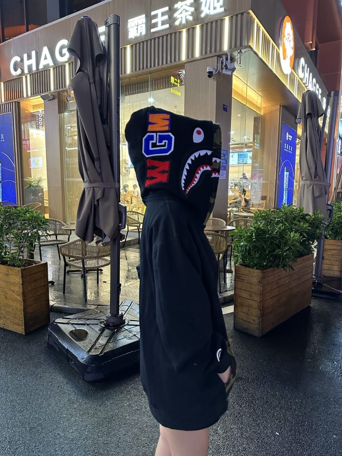 1:1 quality version 28367261 Camouflage Patchwork Double-Headed Shark Zipper Hoodie 2 colors