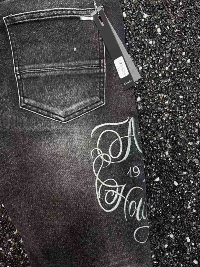 1:1 quality version Hollywood Cursive Circle Letter Embroidery Ripped Jeans 29080643