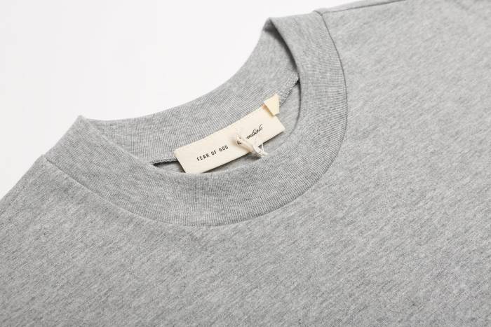 Small logo, subtle pattern embroidery T-shirt 3 colors 29053737