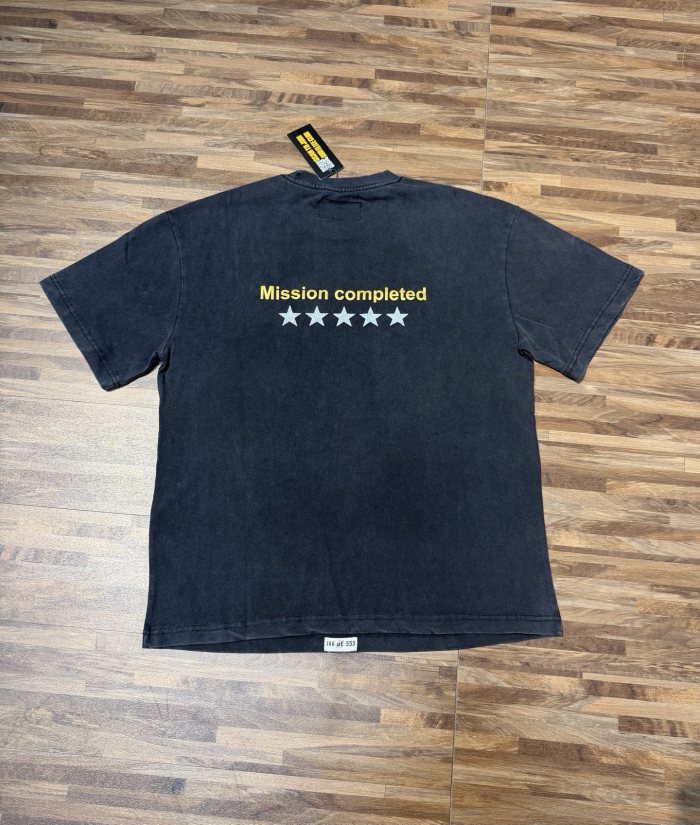 El Chapo Guzmán's vintage black short-sleeved T-shirt with sunglasses and headphones 2 colors 29052464