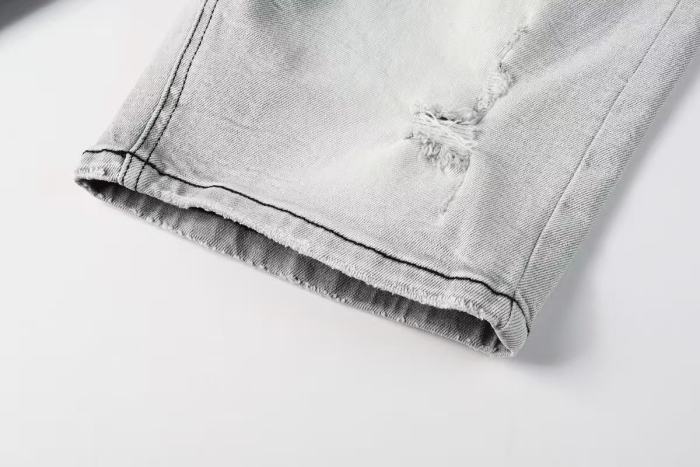 1:1 quality version Tight Ripped Mini M Stitching Denim Shorts 29080454