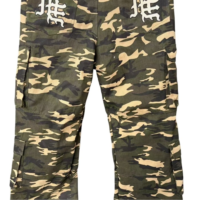 ME Embroidered Camo Cargo Pants 28758395