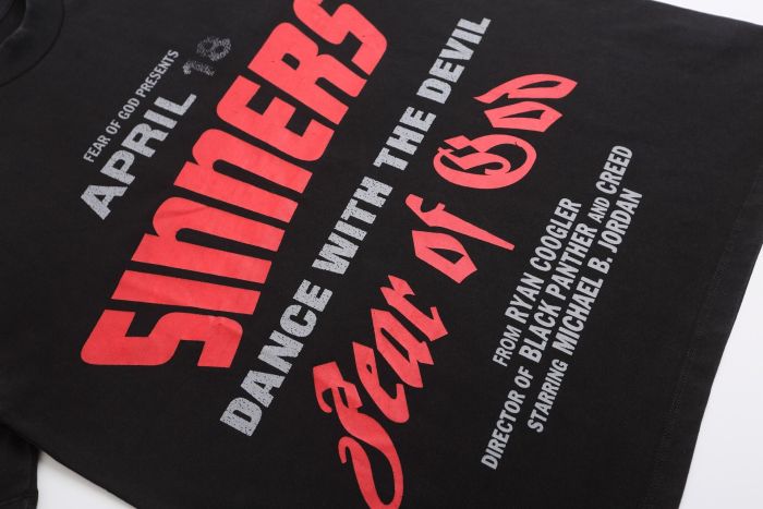 Movie theme slogan T-shirt with small high collar, loose shoulder, and short sleeve 29060492
