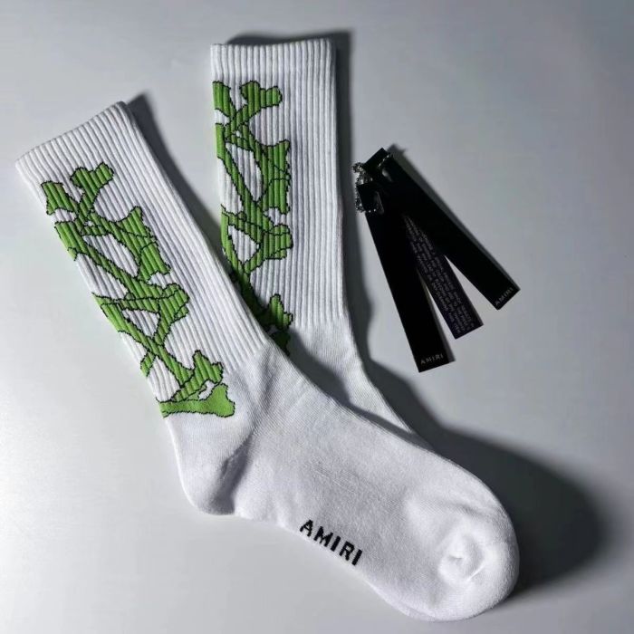 1:1 quality versio Cursive letters embroidered logo bone print mid-calf socks 24 colors