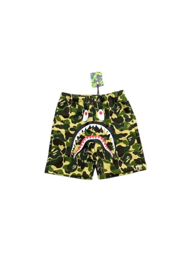 Green Camouflage All-over Shark Print Casual Cotton Shorts 29060808