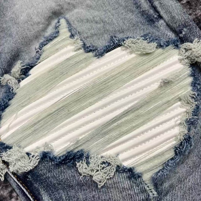 1:1 quality version White Flock Ripped Washed Slim-fit Jeans 29091966