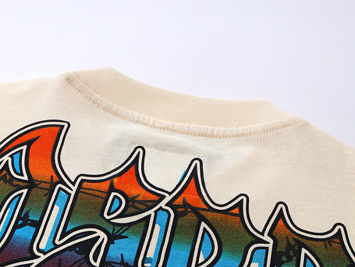 Vacation Skull Flame Beige Short-sleeved T-shirt 29046914