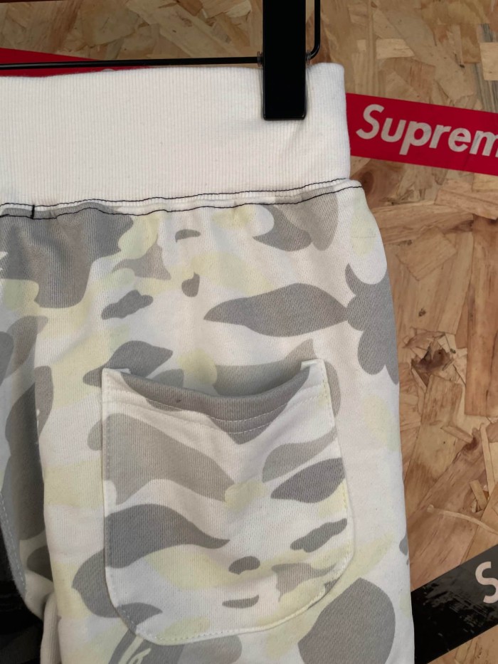 1:1 quality version Black&White Full Print Luminous Shark Heavyweight Shorts 29060707