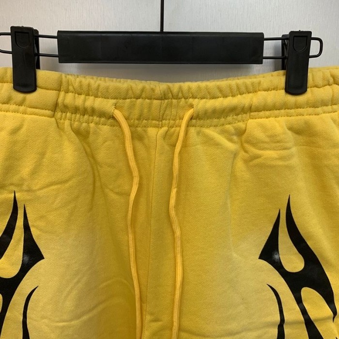 Black Flame Logo Print Washed Yellow Shorts 29043469