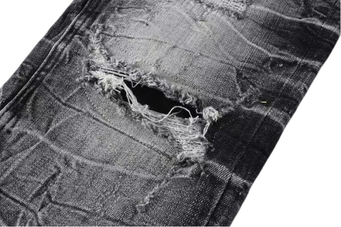 1:1 quality version Ragged Pattern Ripped Jeans 28700615