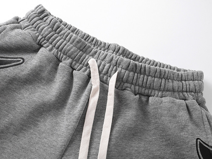 Ragged-edge, loose-fitting, five-inch gray sweatpants with drawstrings, casual shorts 29069002
