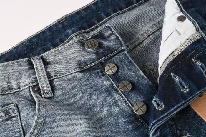1:1 quality version Gradient-Washed Blue Jeans 28694042