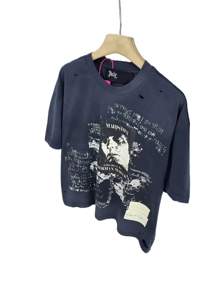 Chest Portrait Print Washed Version Tee 28756304
