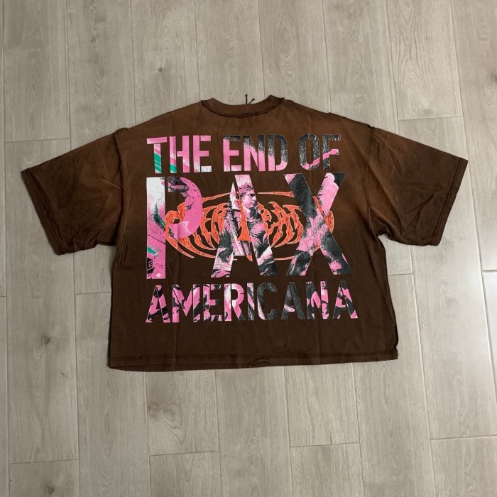 Sword Holding Angel Sculpture Rhinestone Print Washed Tee 29069404