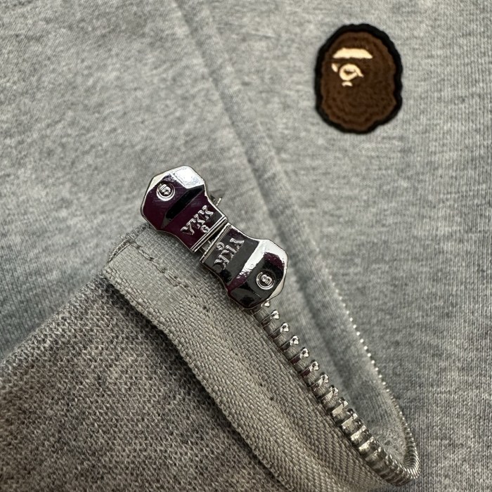 1:1 quality version Embroidered Ape Head Badge Zipper Hoodie 2 colors 28431390