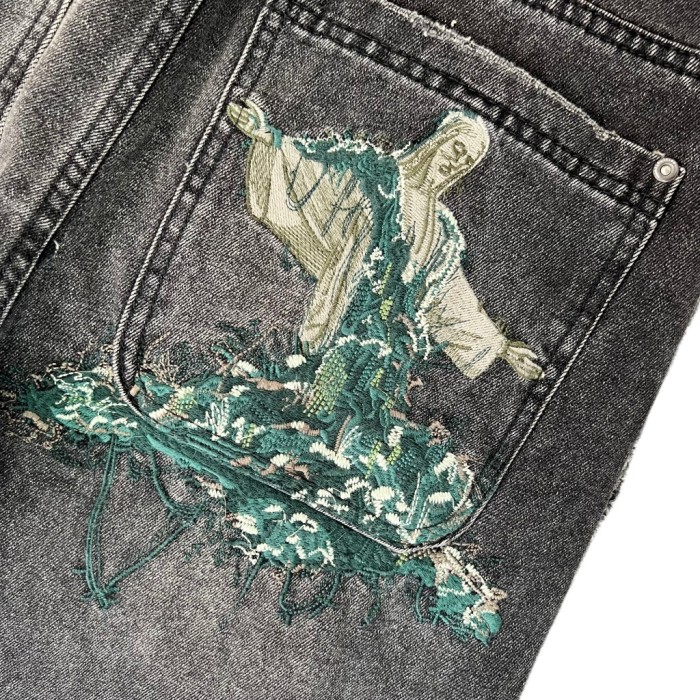 NYC to RIO Embroidered Pattern Jeans 28565692