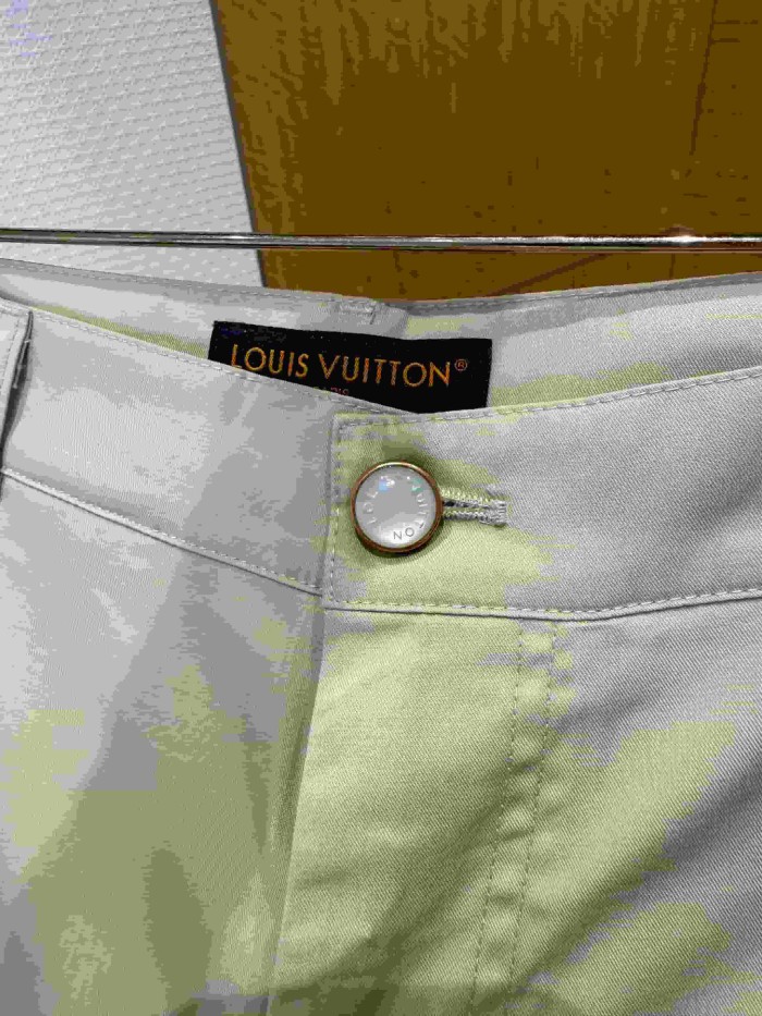 1:1 quality version Cargo Style Multi-Pocket Embroidered Casual Pants 2 colors 29114872
