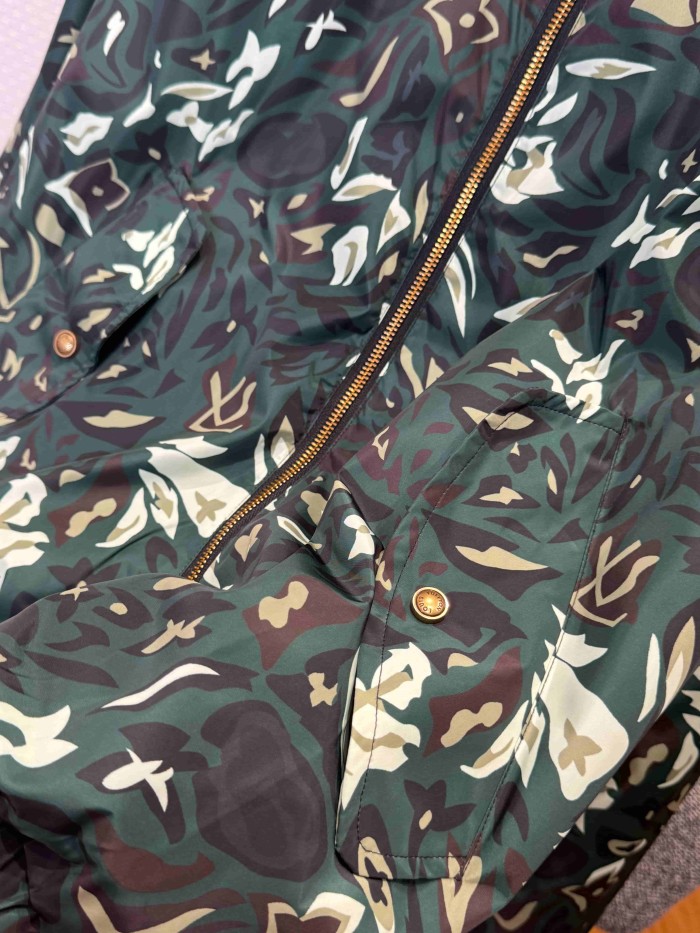 1:1 quality version Double-Sided Allover Floral Camo Print Windproof Jacket 29114526