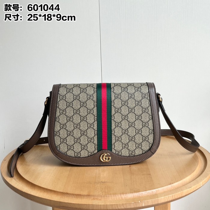 1:1 qualituy verson GG Supreme Canvas Curved Saddle Crossbody Bag 29116402