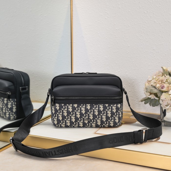 Oblique Jacquard & Full Grain Cow Leather Zipper Messenger Bag 29116563