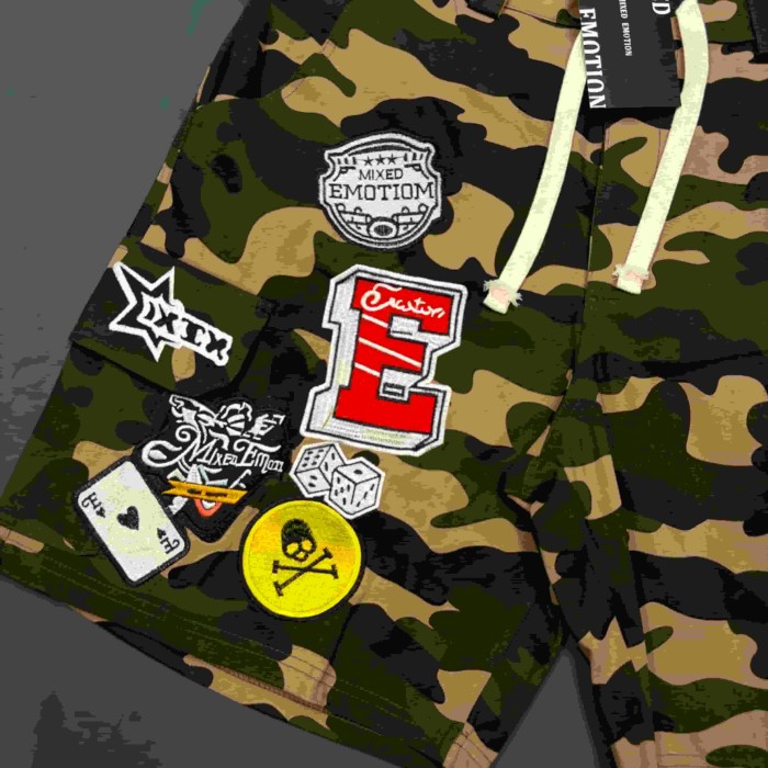 Camo Badge Embroidery Shorts 29116538