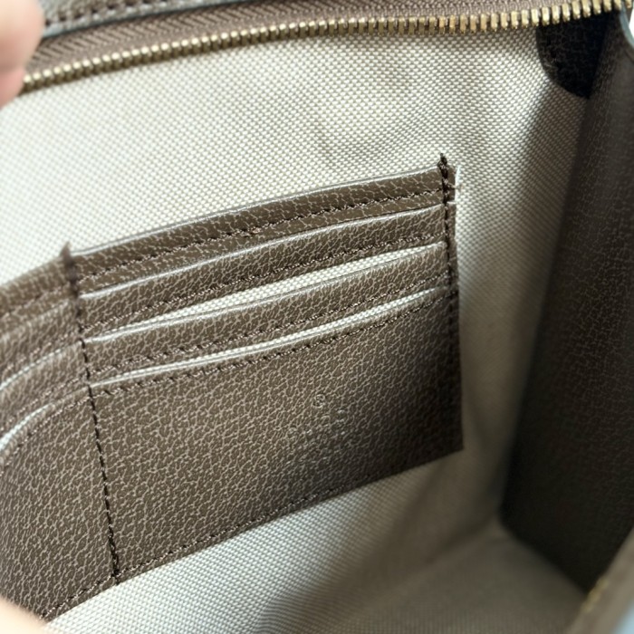 Dark GG Supreme Clutch Bag Men's Travel Dopp Kit Hand Pouch 3 colors 29116462