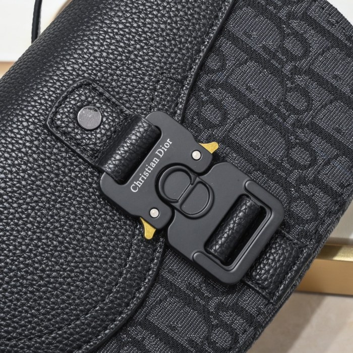 Men's Oblique Jacquard Saddle Crossbody Bag with Leather Flap 2 colors 29119184