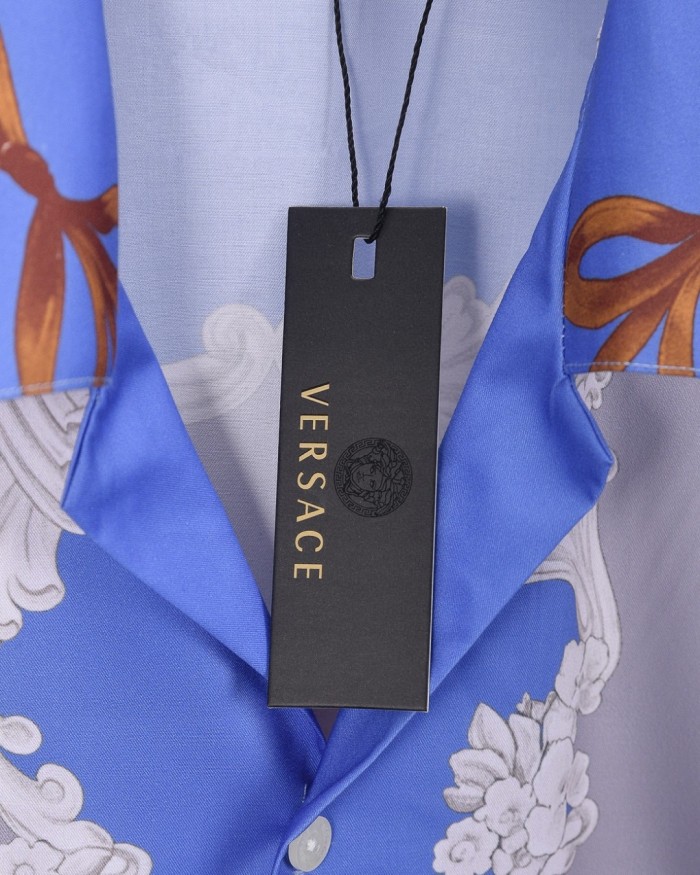 All Over Golden Scroll Bowknot Cameo Medusa Print Cuban Collar Vacation Shirt 2 colors 29139991