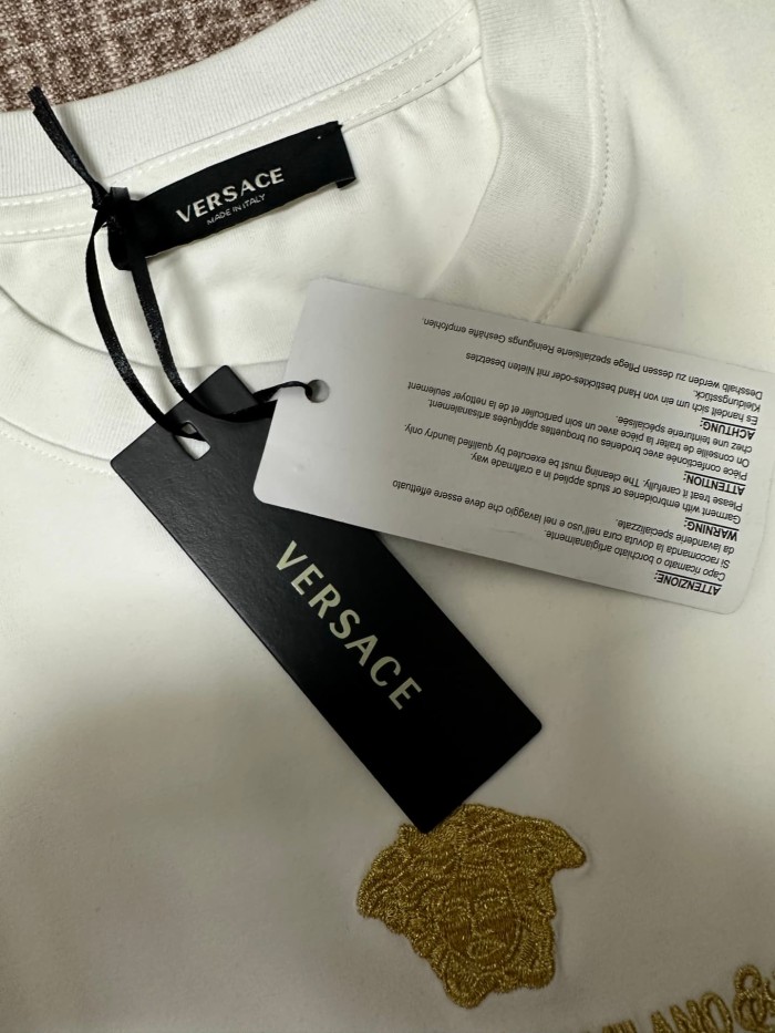 Tiny Medusa Head Embroidery Milano Address Text Matching Couple T-shirt 2 colors 29119626
