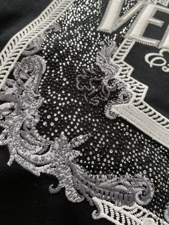 Vintage Baroque Style Square Scroll Frame Versace Letter Embroidery Est.1978 T-shirt 2 colors 29139977