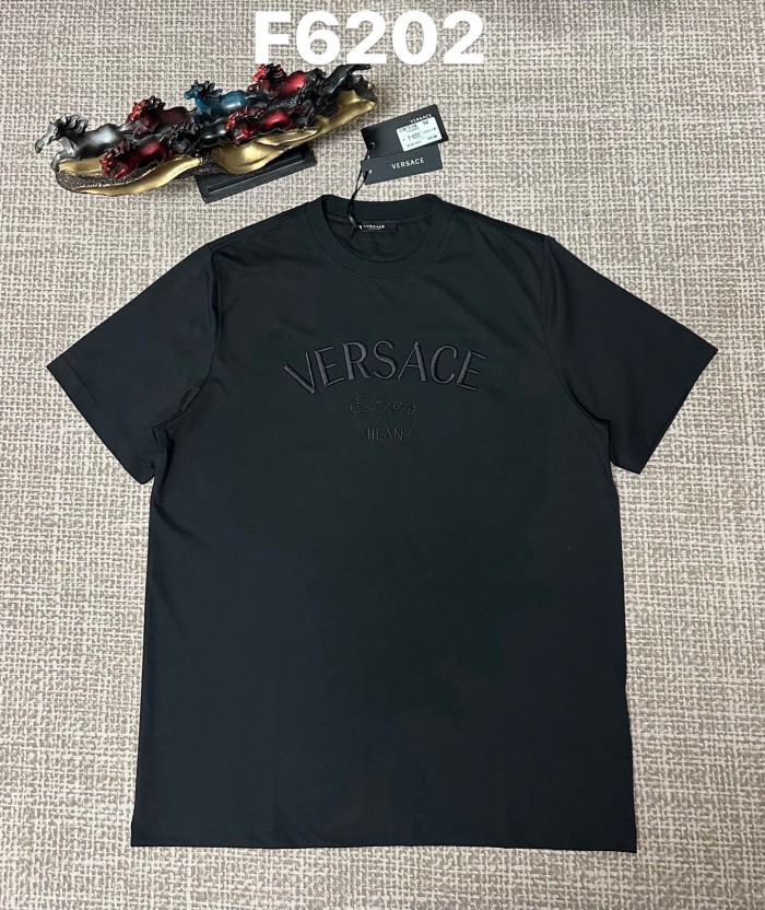 Minimal Luxury Tone-On-Tone Versace Letter Embroidery Matching 2 colors 29119618