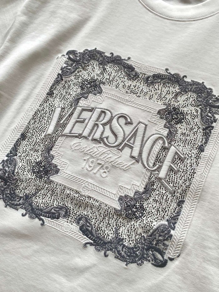 Vintage Baroque Style Square Scroll Frame Versace Letter Embroidery Est.1978 T-shirt 2 colors 29139977