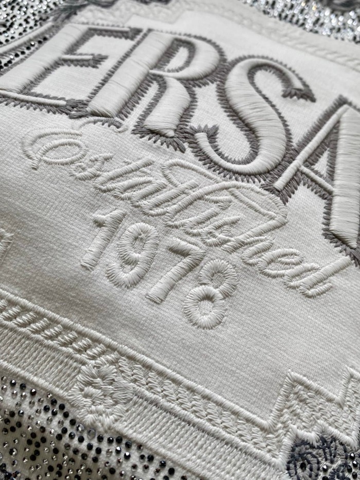 Vintage Baroque Style Square Scroll Frame Versace Letter Embroidery Est.1978 T-shirt 2 colors 29139977
