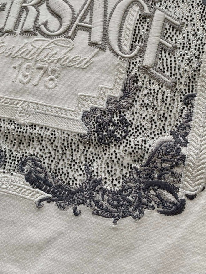 Vintage Baroque Style Square Scroll Frame Versace Letter Embroidery Est.1978 T-shirt 2 colors 29139977