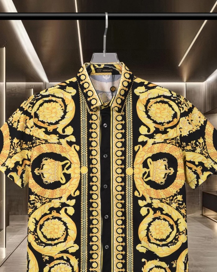Baroque Royal Style All Over Golden Floral Crown Medallion Print Cuban Collar Vacation Shirt 2 colors 29140025
