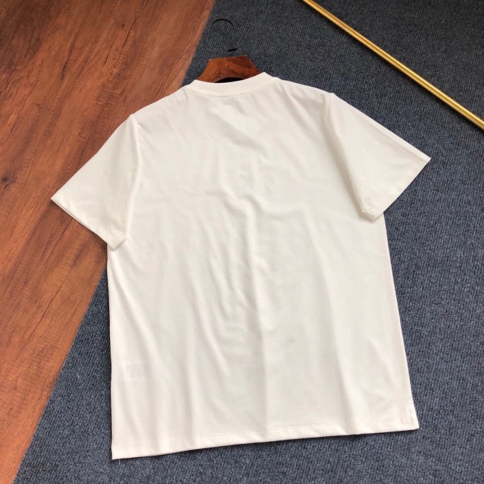 Minimal Luxury Style Golden Greca Circle Medusa Graphic Brand Letter Print T-shirt 2 colors 29140065