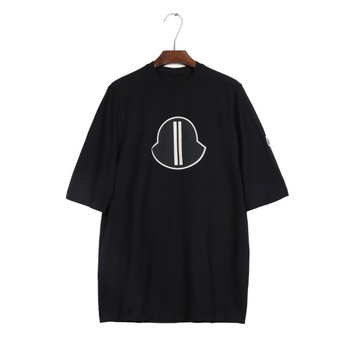 1:1 quality version Co-branded Moncler Large Chest Logo Tee 29214040