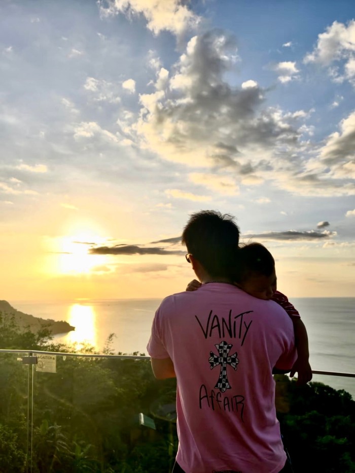 1:1 quality version Cross Football Graffiti Pink Print Tee 29306210