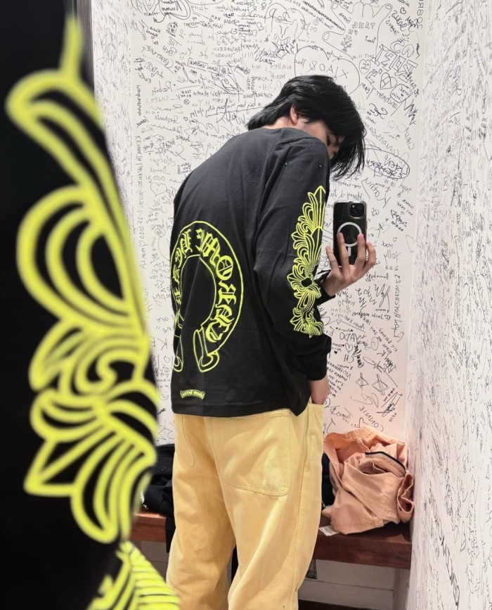 1:1 quality version Back Fluorescent Yellow-Green Horseshoe Print Long Sleeve T-Shirt 2 colors 29306218