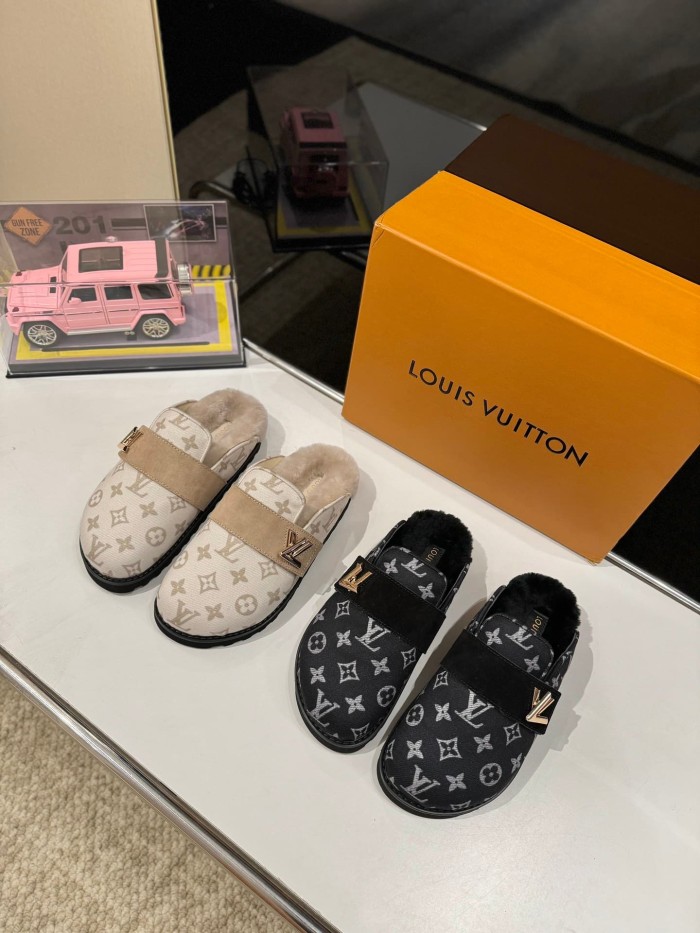 1:1 quality version Embossed Metal Logo Buckle Closed Toe Mule Slides 7 colors 29319389