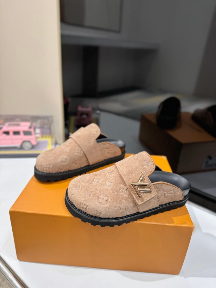 1:1 quality version Embossed Metal Logo Buckle Closed Toe Mule Slides 7 colors 29319389