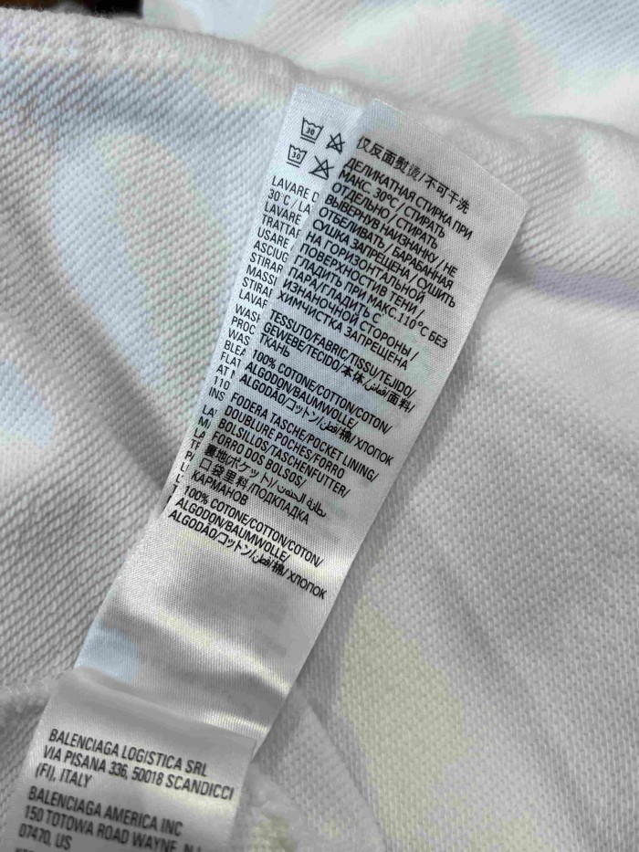 1:1 quality version  Drawstring Elastic Waist Raw Edge Hem Cracked Green Paint Letter Print Wide Leg Five Inch Athletic Sweat Shorts 29321419
